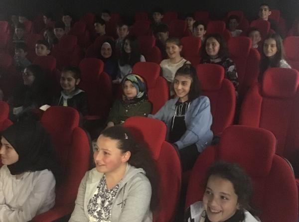 Öğrencilerimiz 20.05.2019 tarihinde Ünye'de düzenlenen sinema etkinliğine katılmıştır.